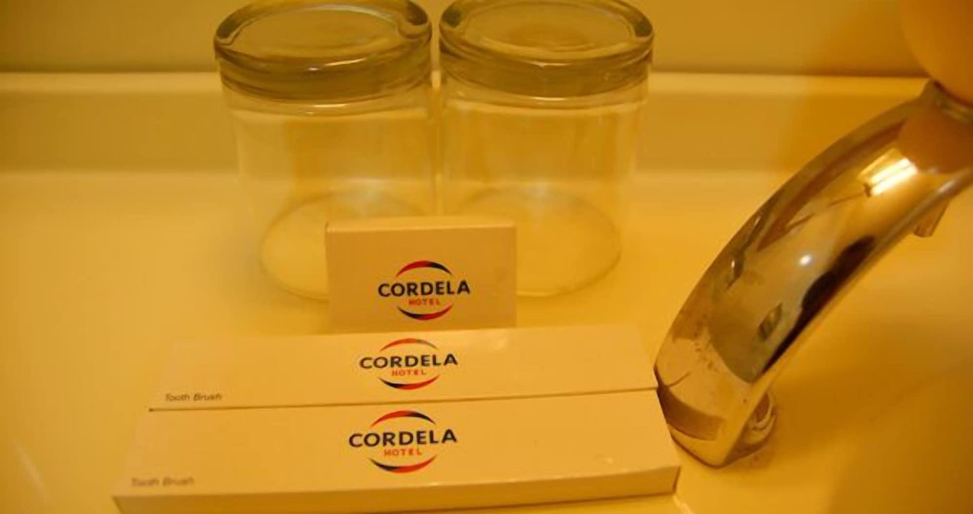 Cordela Hotel Чиребон Екстер'єр фото